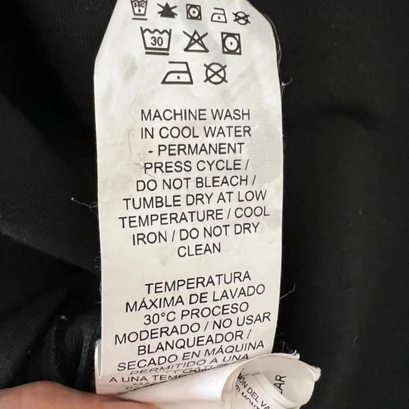 PUMA Women's Amplified Cropped Hoodie Black Size Medium - Picture 7 of 7